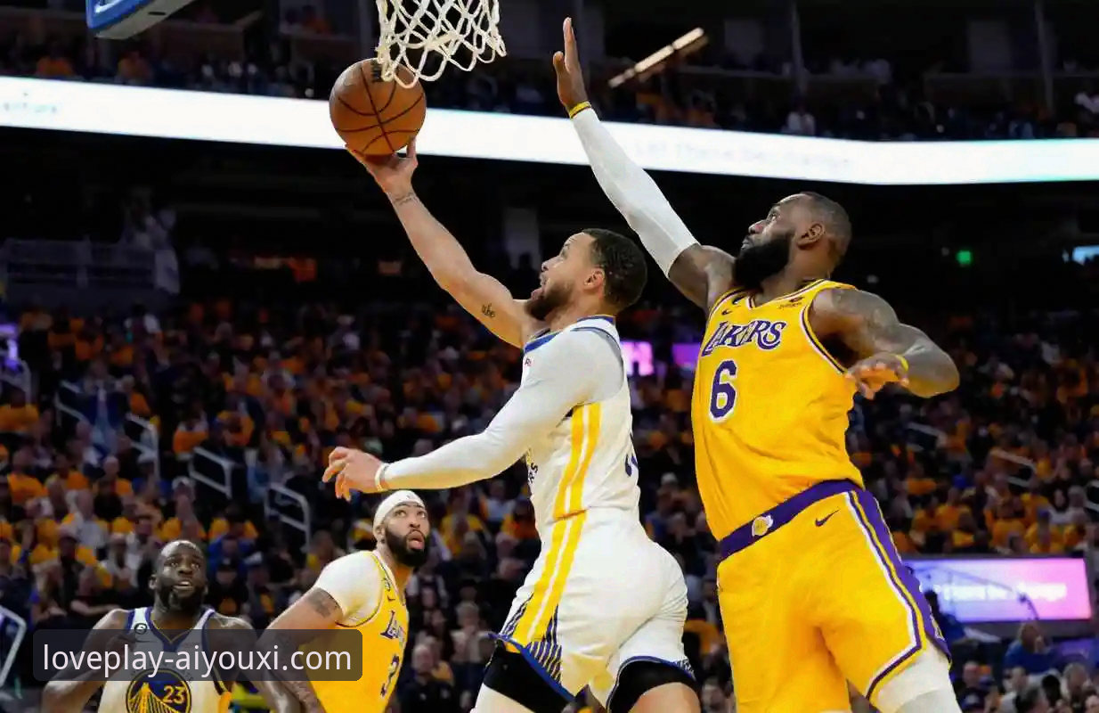 一场进攻盛宴的深度解析：湖人三巨头火力全开背后的战术密码